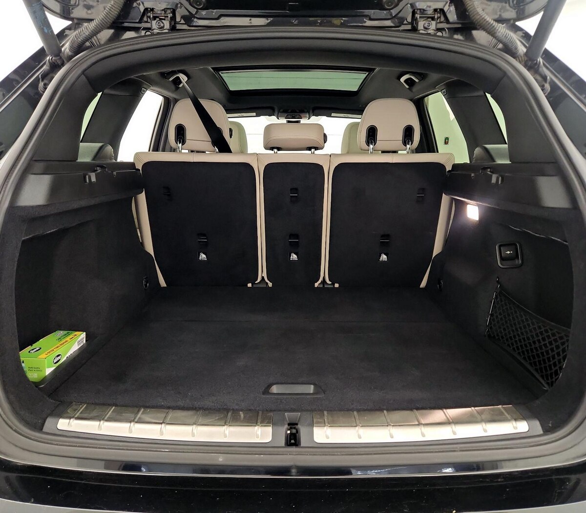 Trunk/Cargo (Seats Up)