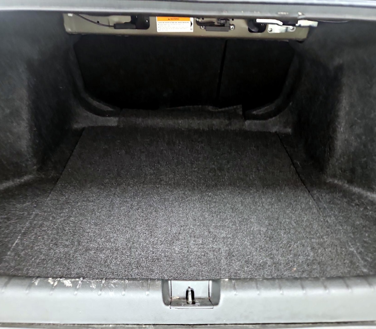 Trunk/Cargo (Seats Up)