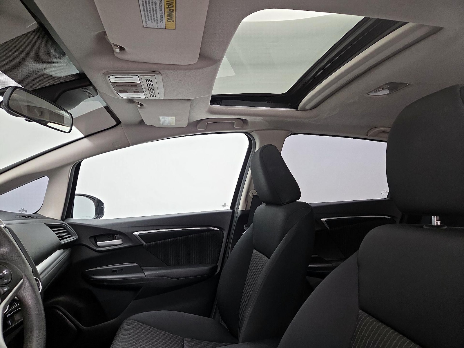 Sunroof(s) & Overhead Airbags