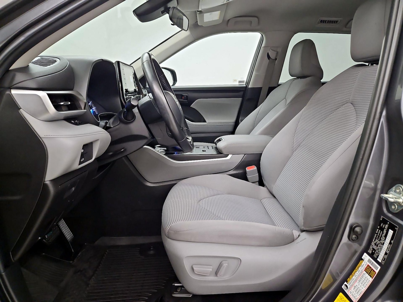 Power Seat(s) & Side Airbags