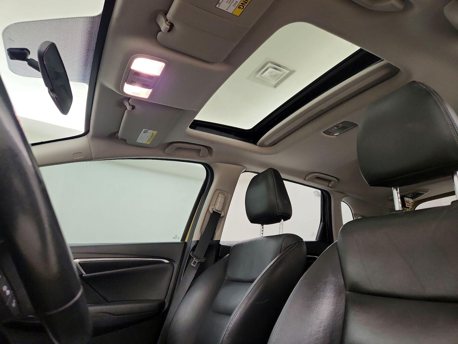 Sunroof(s) & Overhead Airbags