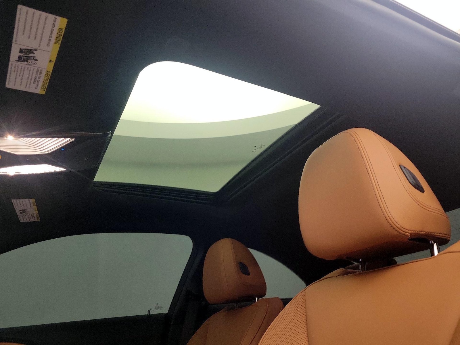 Sunroof(s) & Overhead Airbags