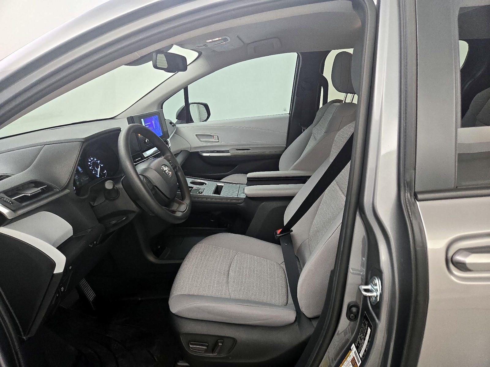 Power Seat(s) & Side Airbags