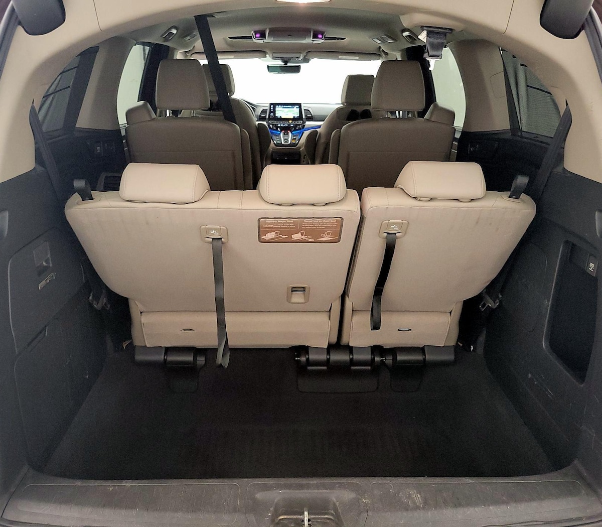 Trunk/Cargo (Seats Up)