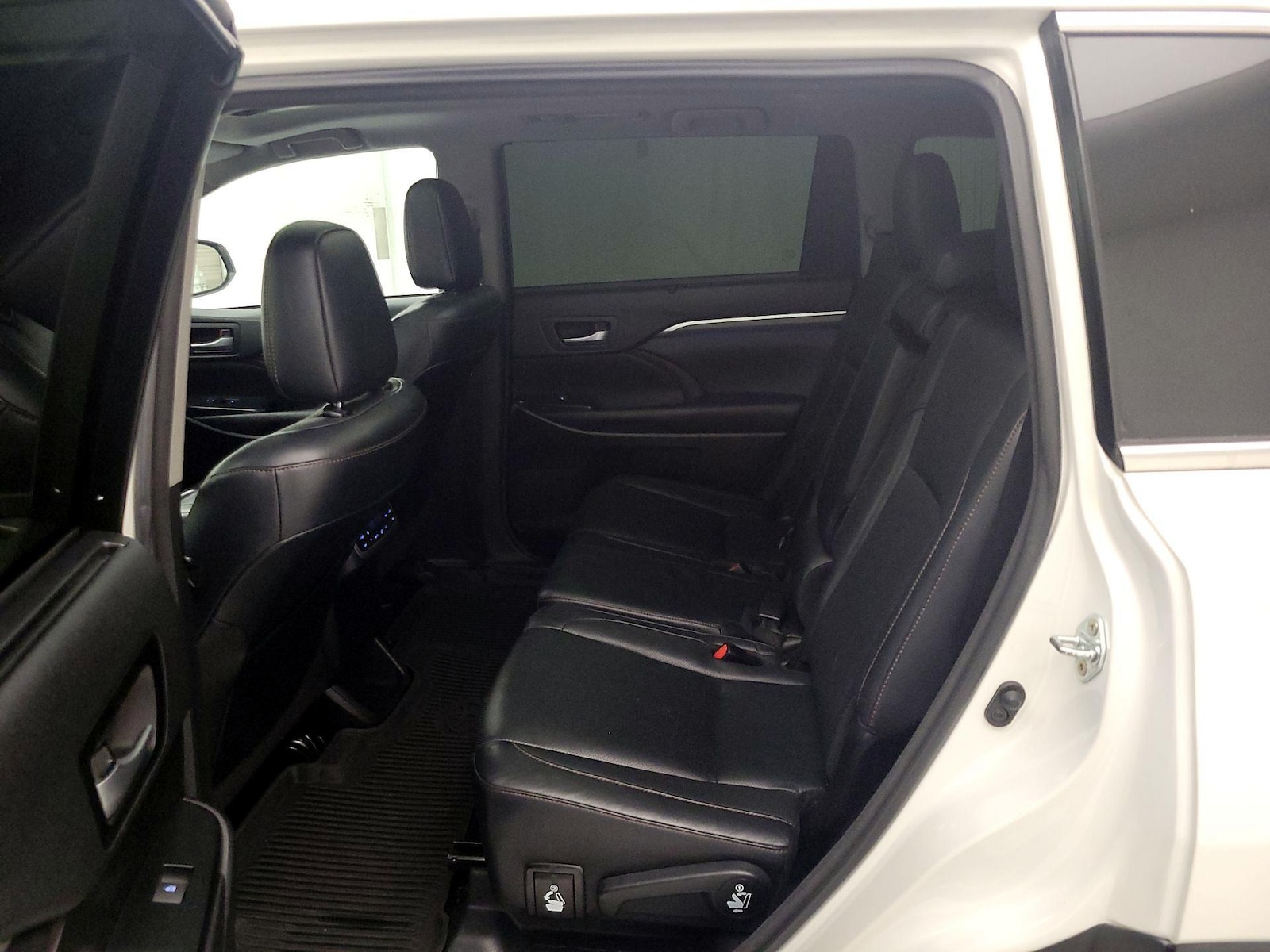 Rear Air Conditioning