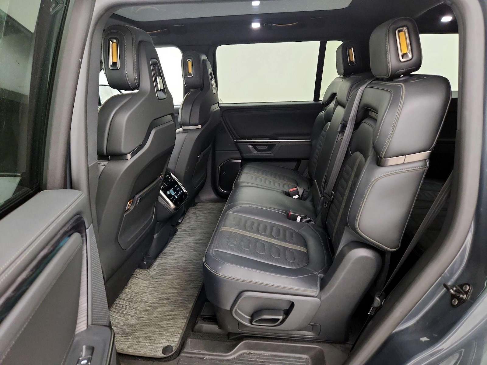 Rear Air Conditioning