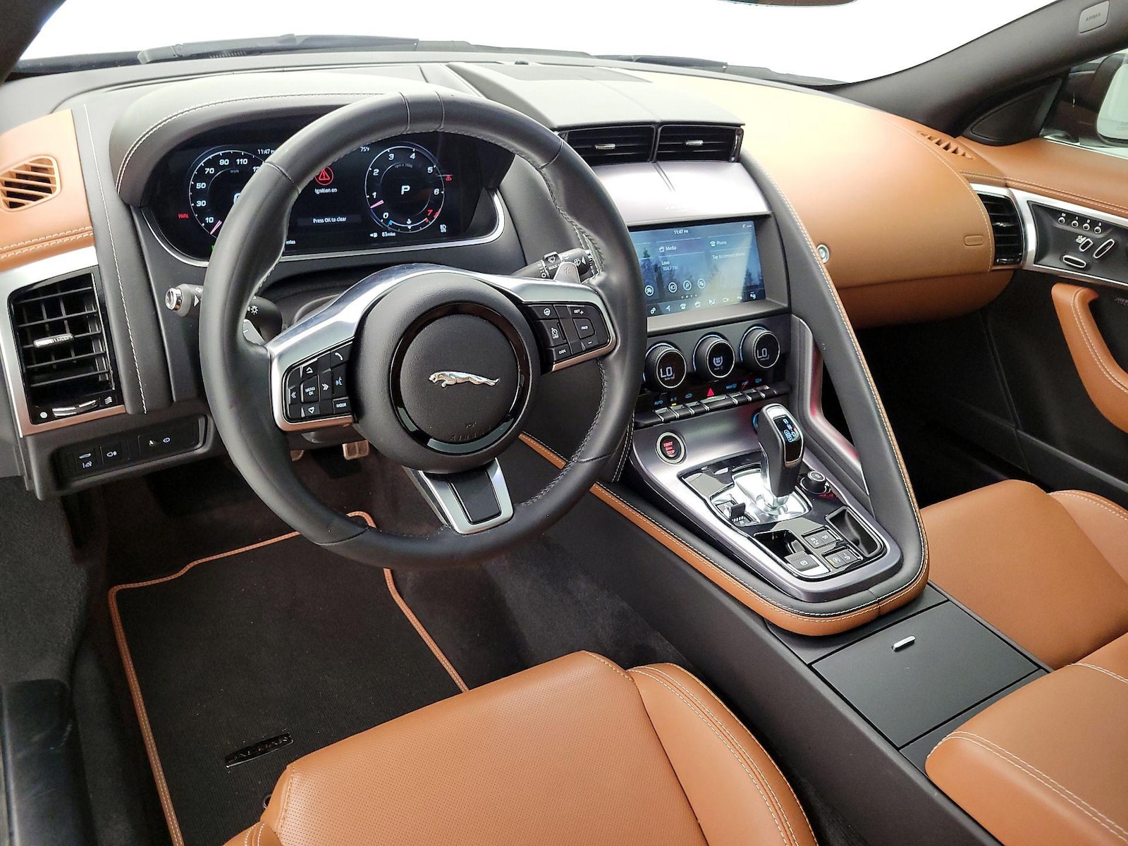Apple CarPlay® & Android Auto™