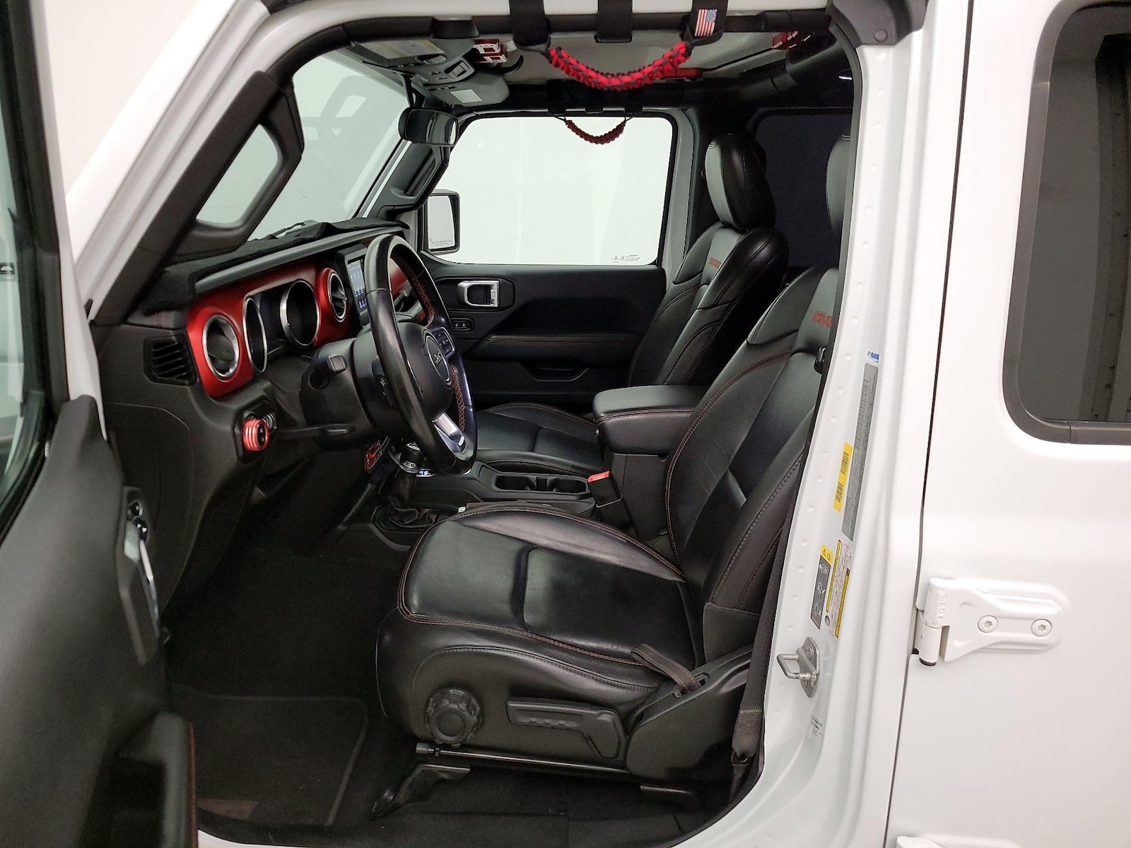 Leather Seats & Side Airbags