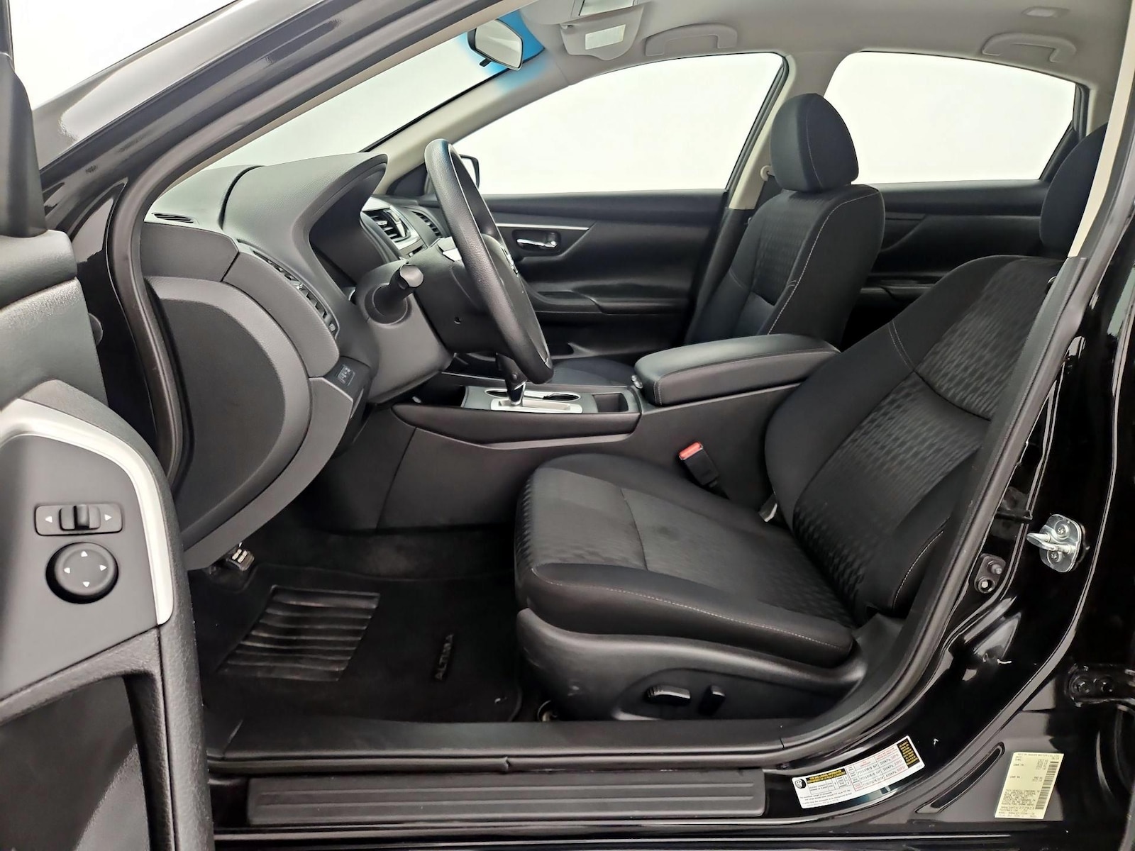 Power Seat(s) & Side Airbags