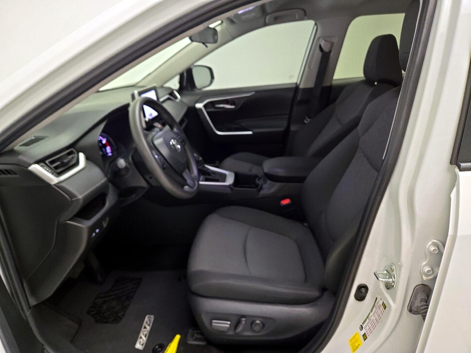 Power Seat(s) & Side Airbags