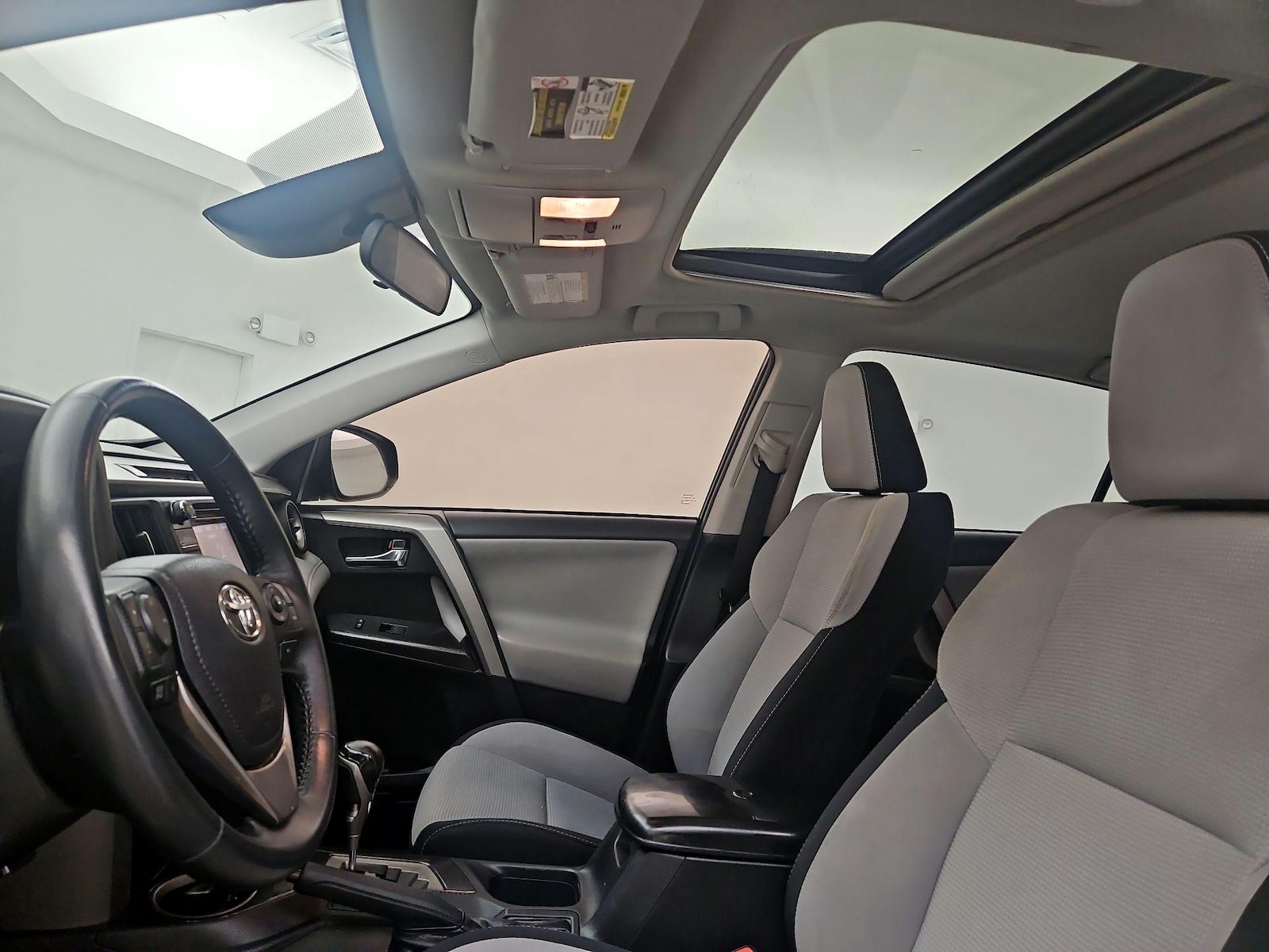 Sunroof(s) & Overhead Airbags