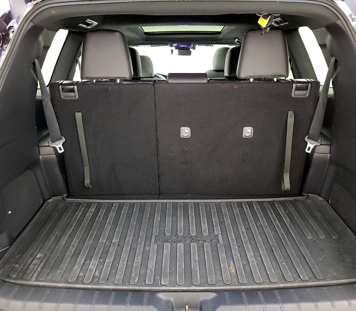 Trunk/Cargo (Seats Up)