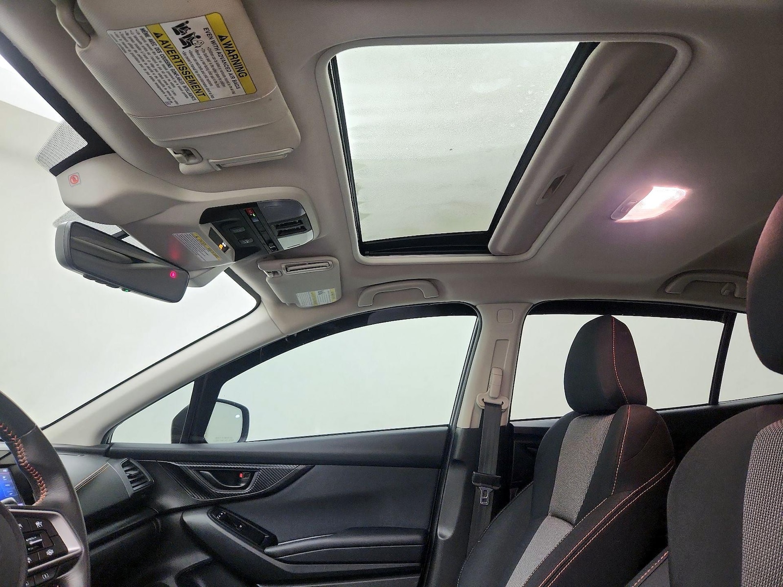 Sunroof(s) & Overhead Airbags