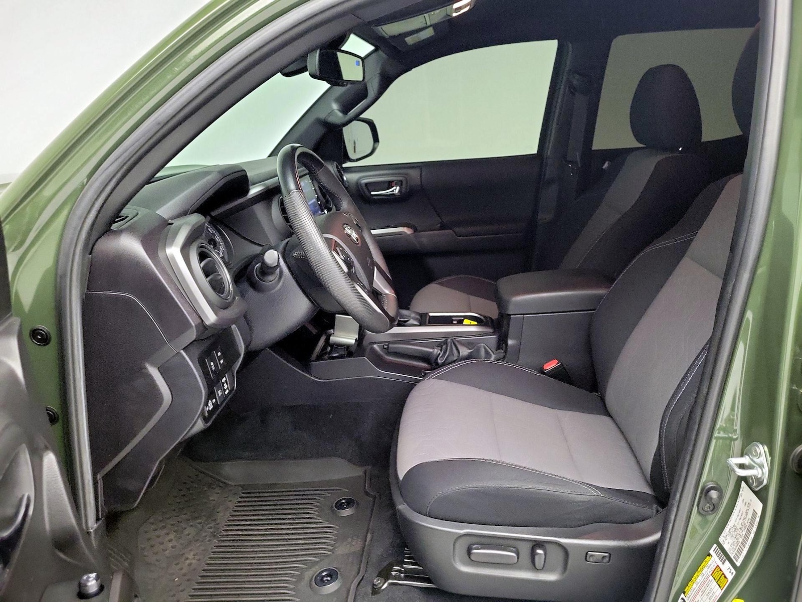 Power Seat(s) & Side Airbags