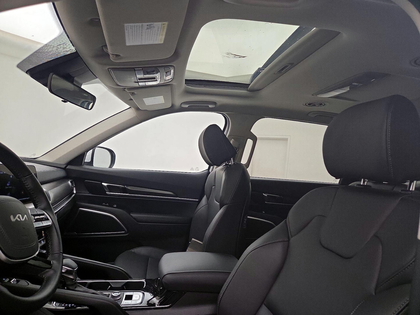 Sunroof(s) & Overhead Airbags