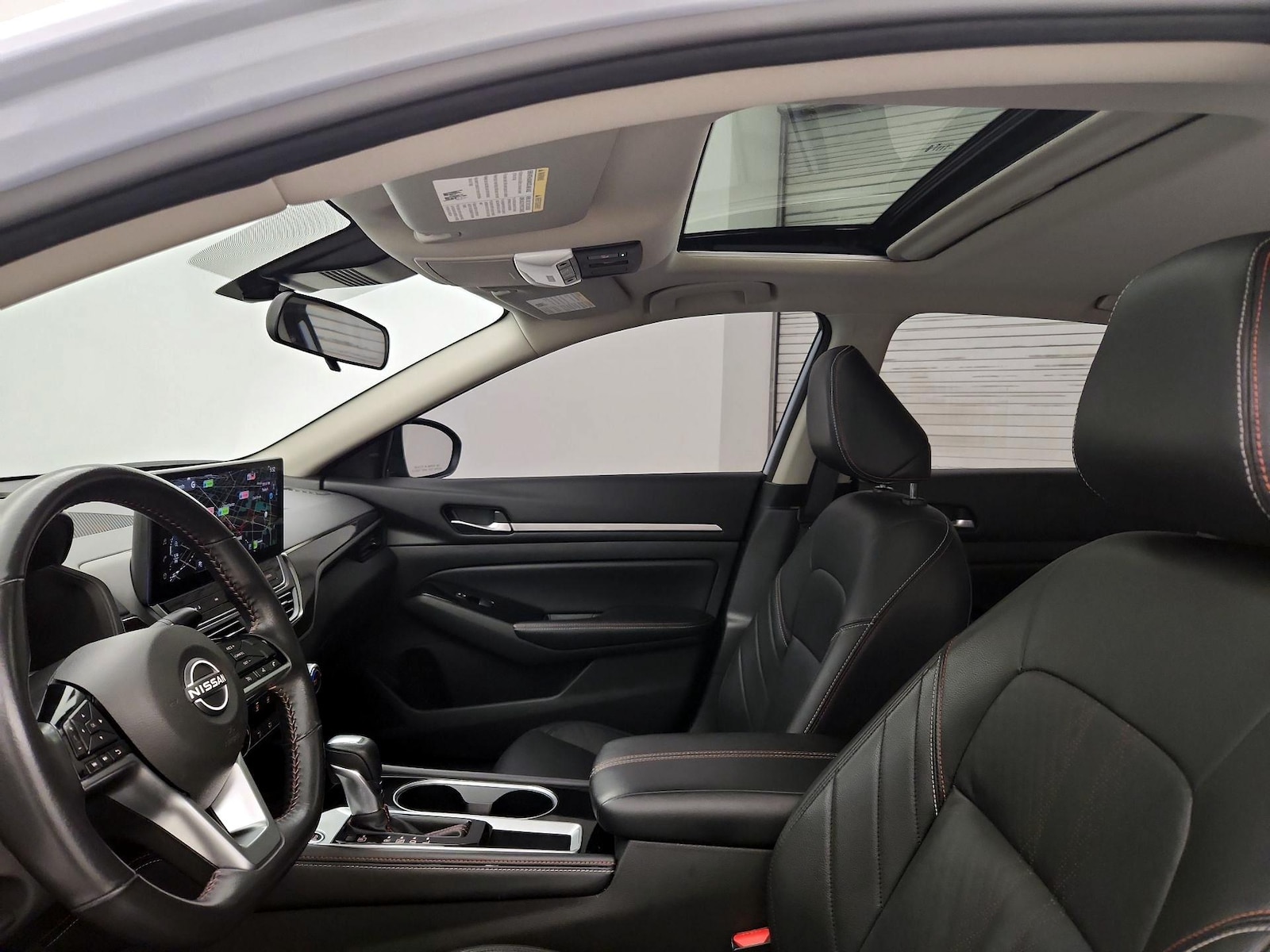 Sunroof(s) & Overhead Airbags