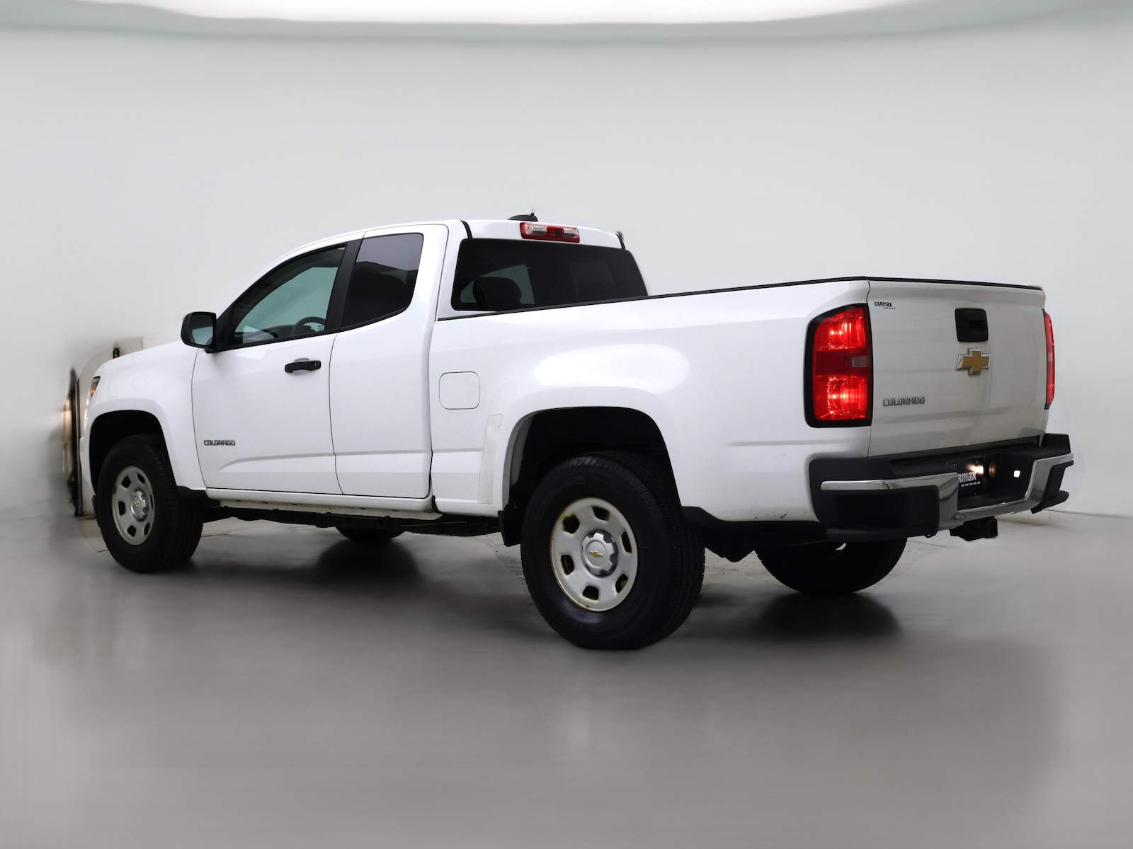 Bed Liner & Tow Hitch