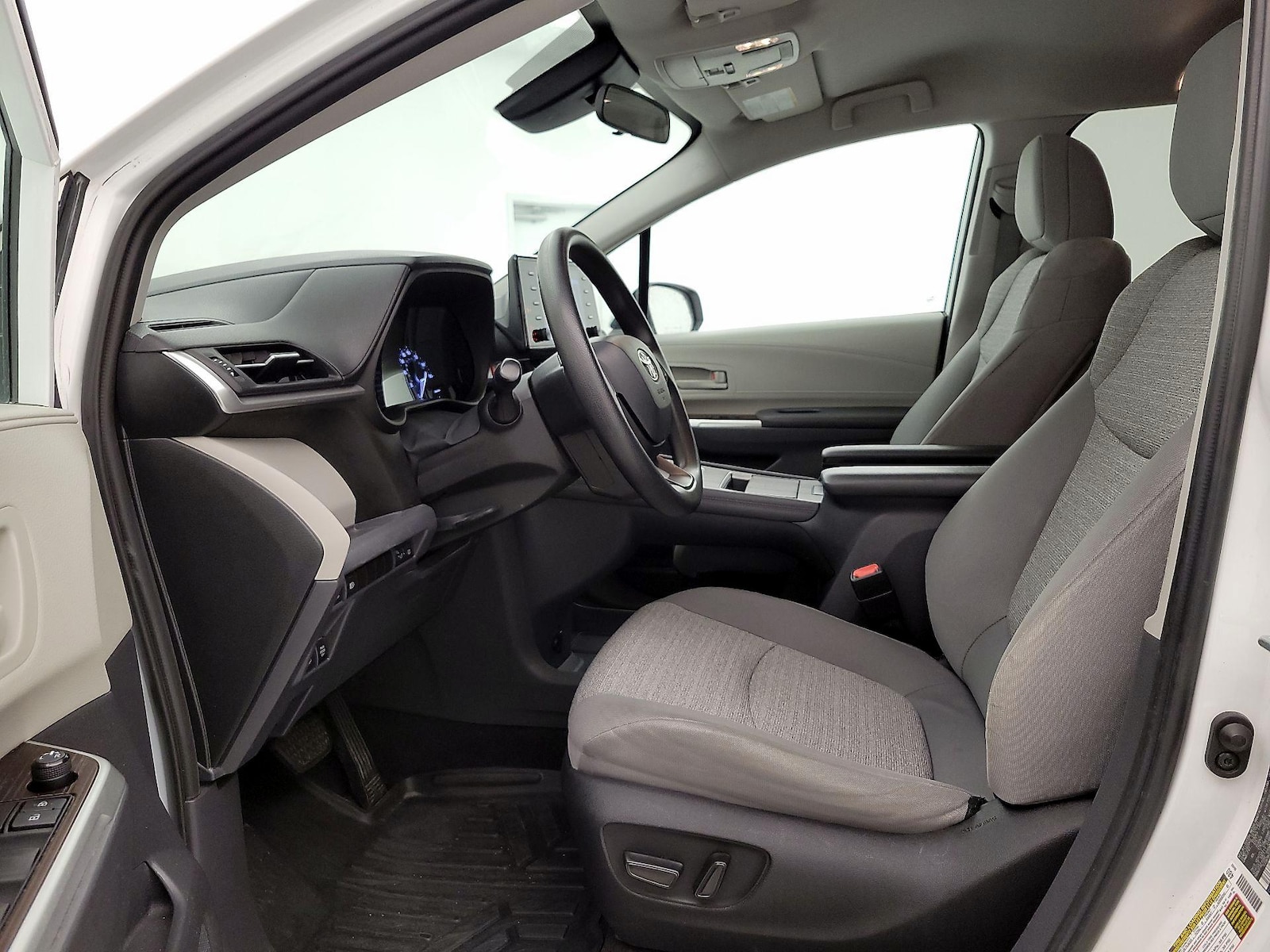 Power Seat(s) & Side Airbags