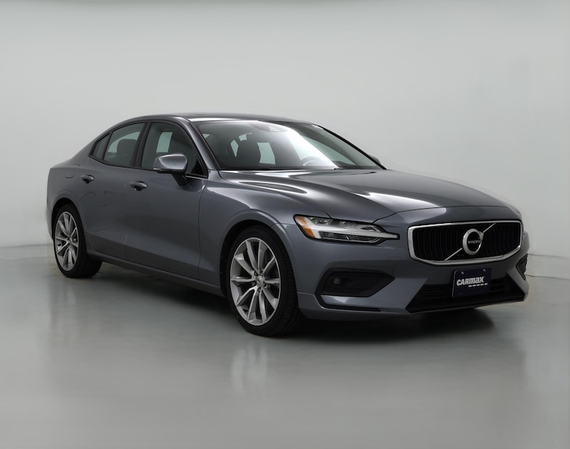 2021 Volvo S60 T6 Momentum