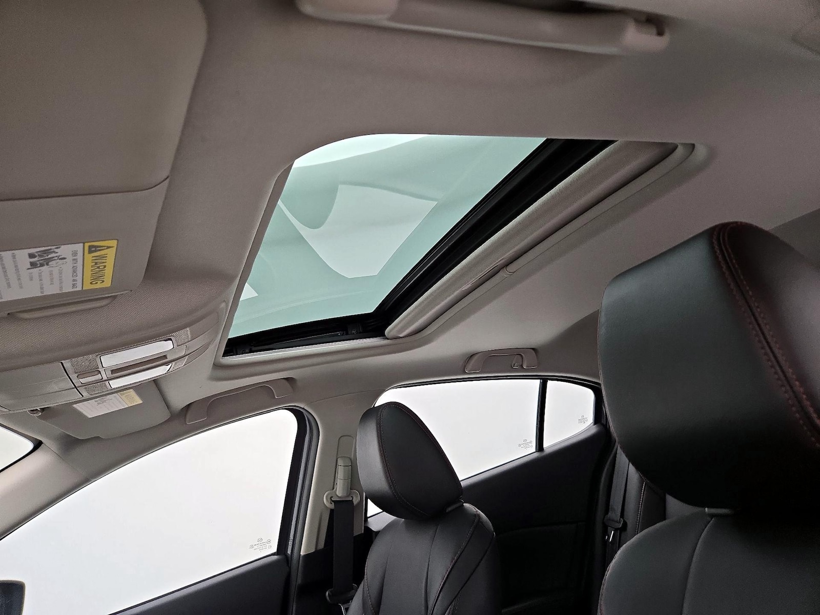 Sunroof(s) & Overhead Airbags