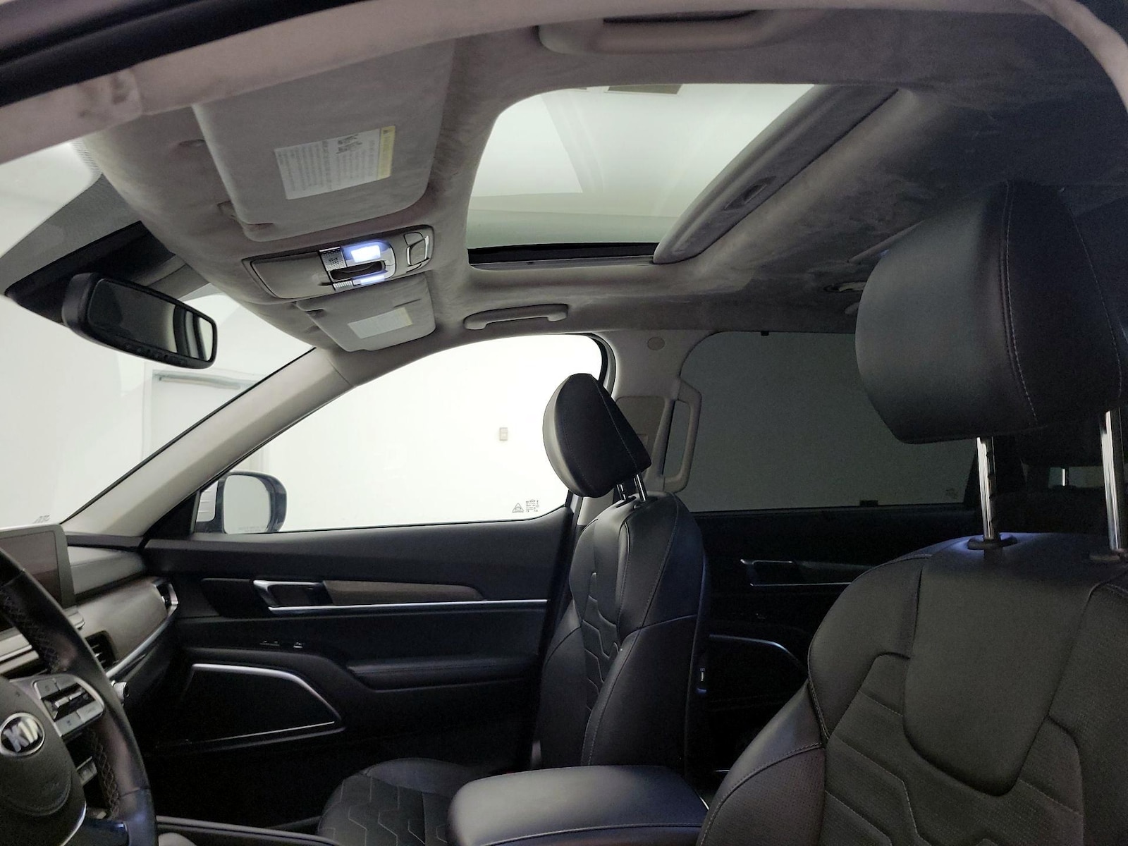 Sunroof(s) & Skylight(s)
