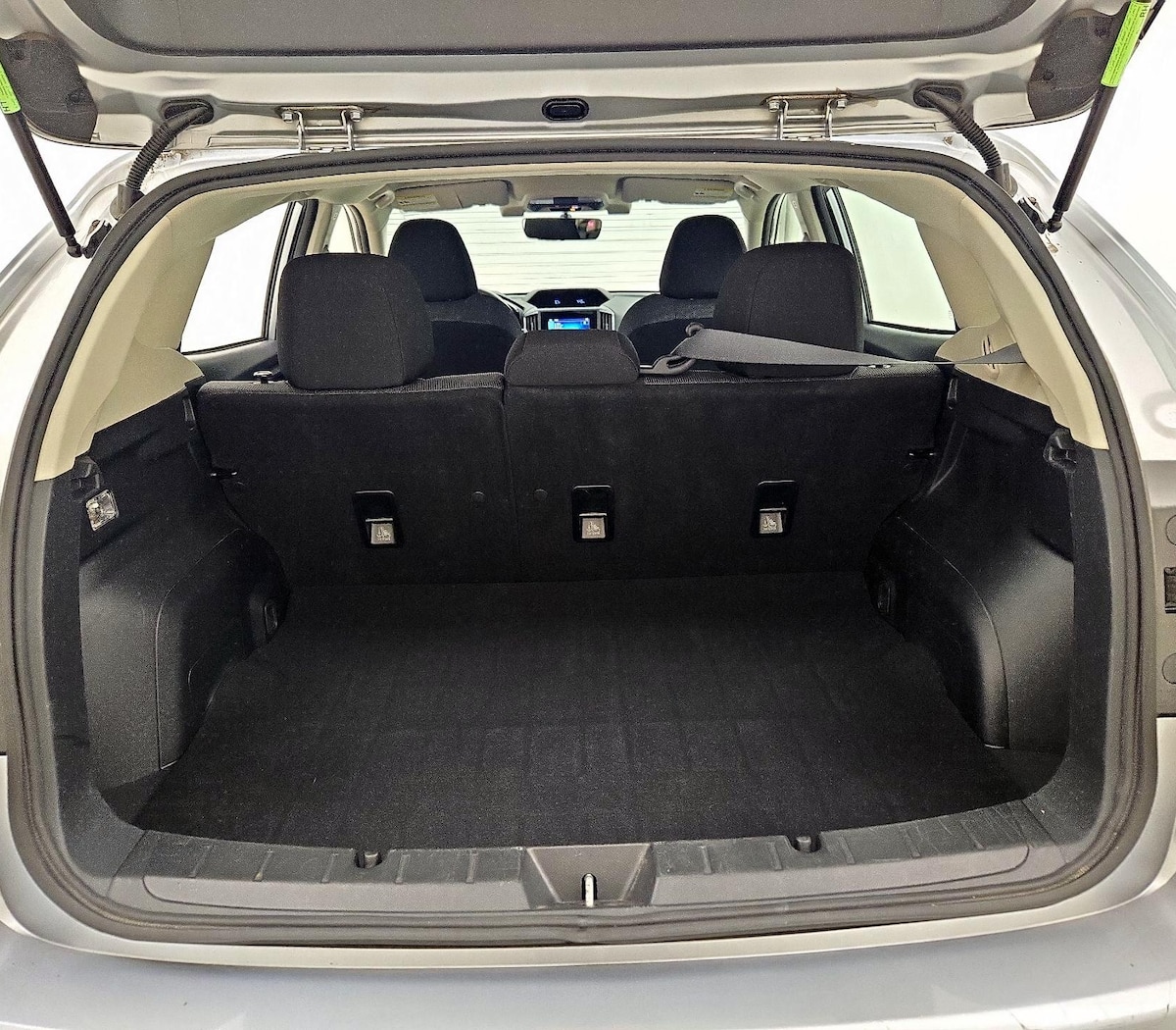 Trunk/Cargo (Seats Up)