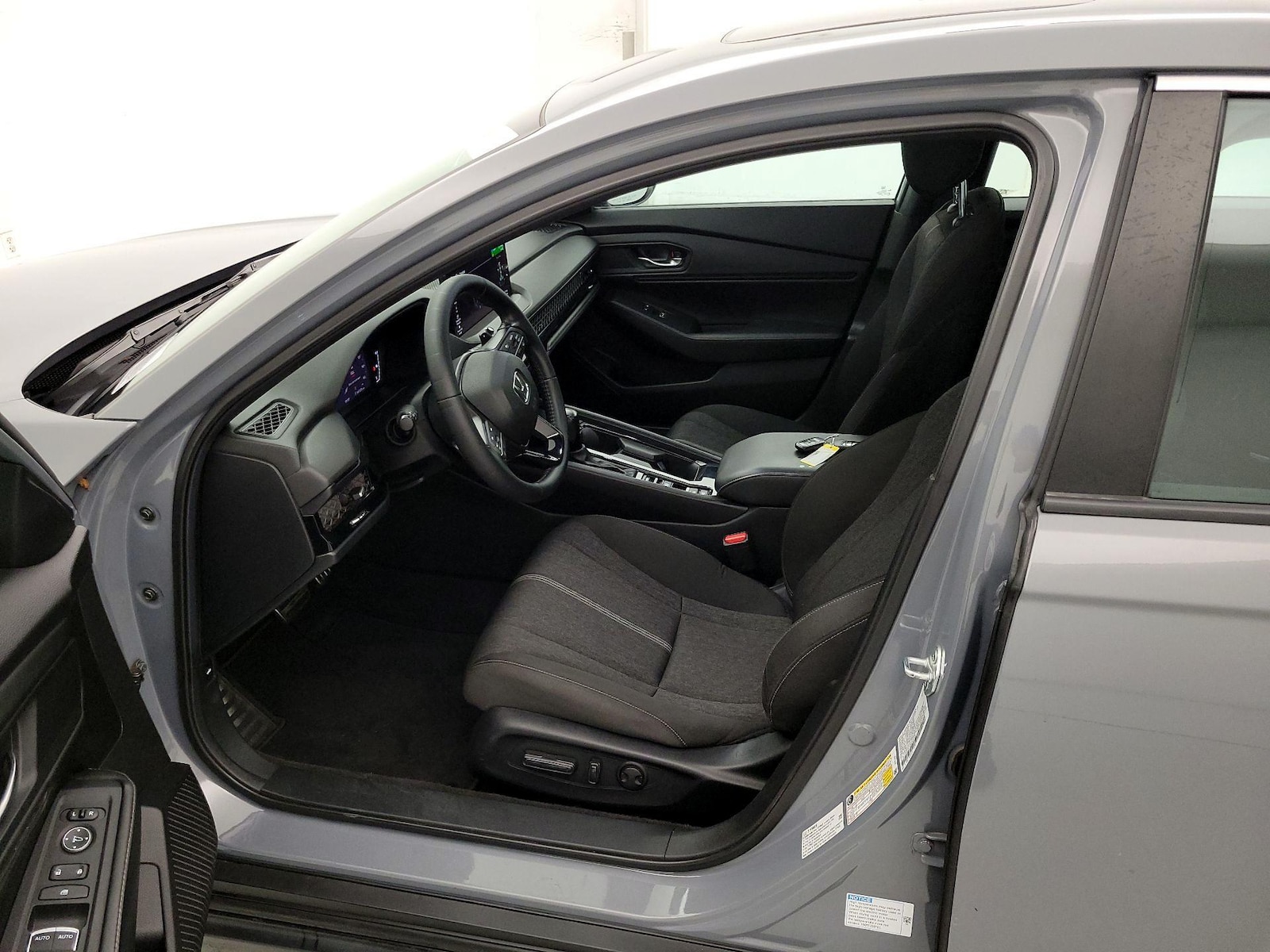 Power Seat(s) & Side Airbags