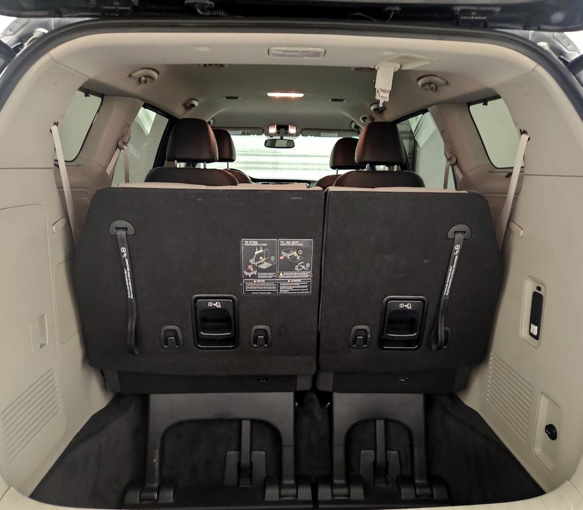 Trunk/Cargo (Seats Up)