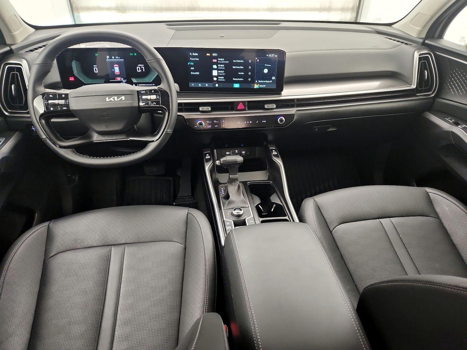 Apple CarPlay® & Android Auto™