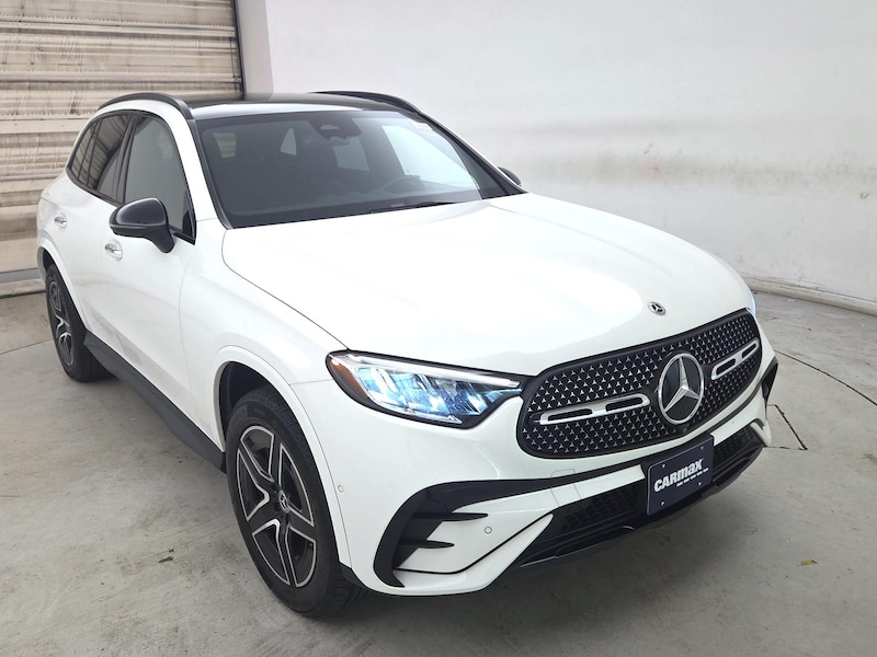 2023 Mercedes-Benz GLC300