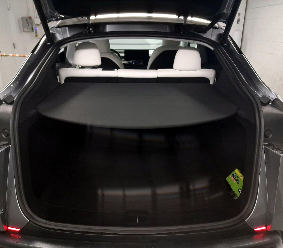 Trunk/Cargo (Seats Up)
