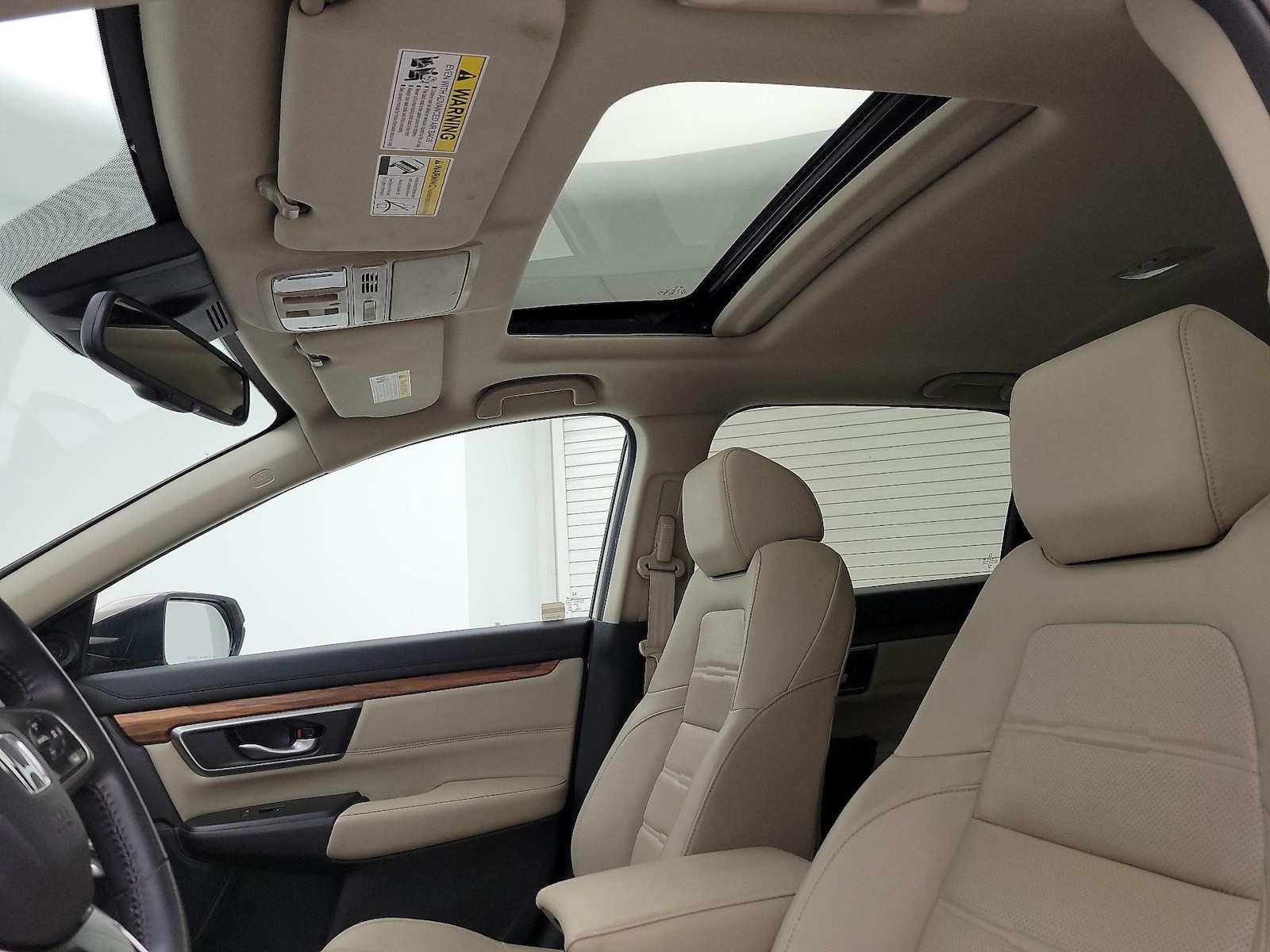 Sunroof(s) & Overhead Airbags