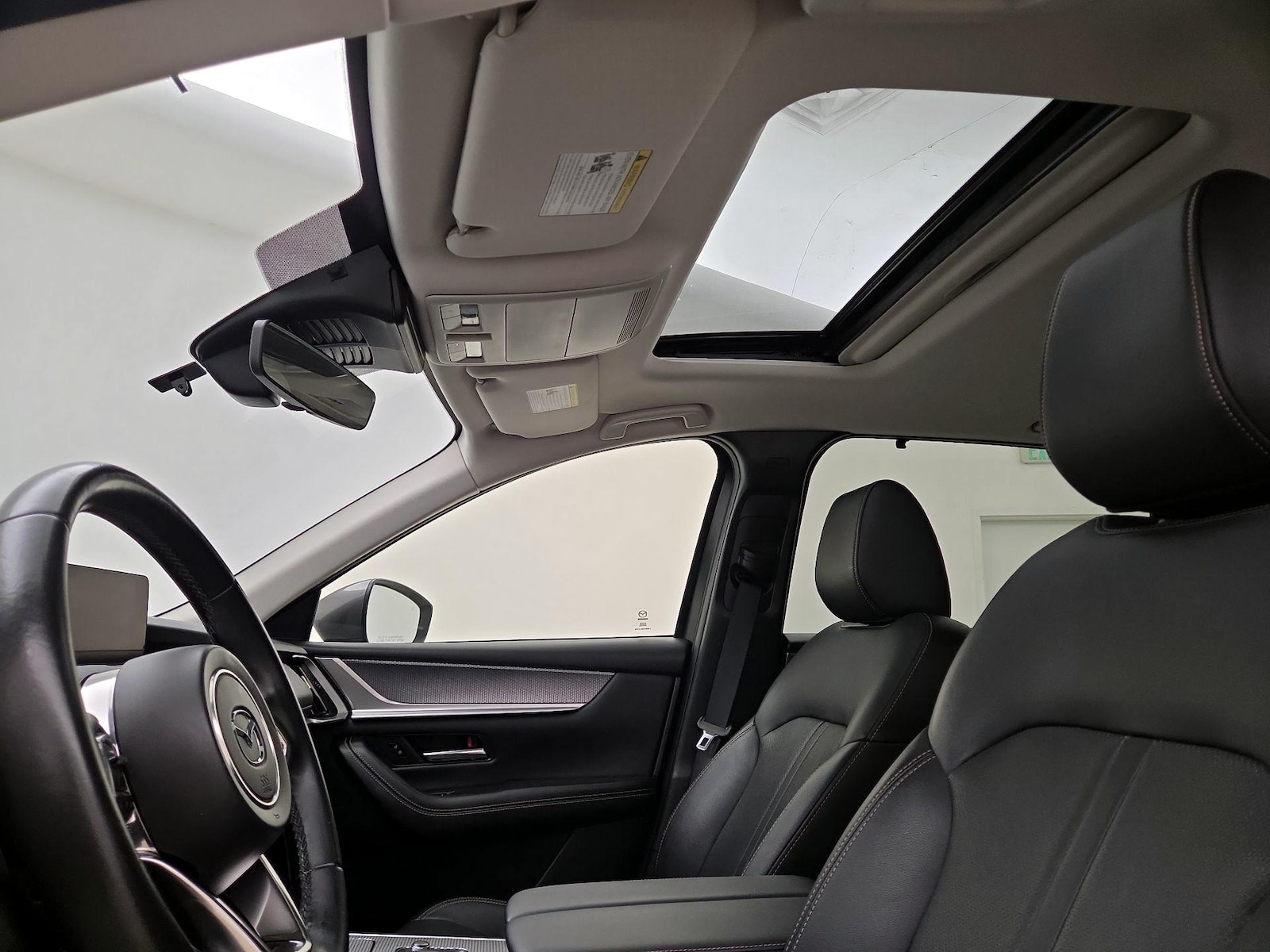 Sunroof(s) & Overhead Airbags
