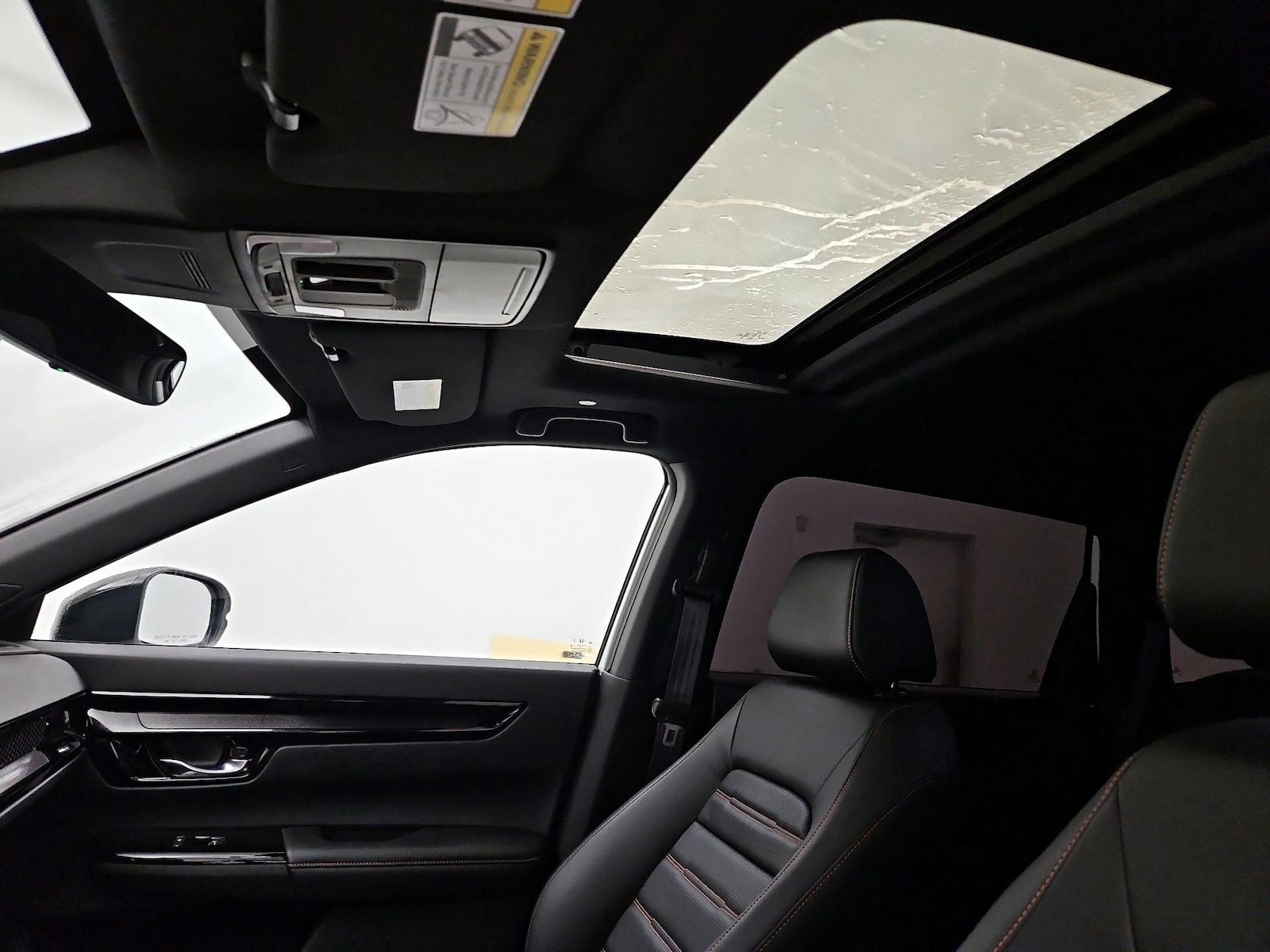 Sunroof(s) & Overhead Airbags