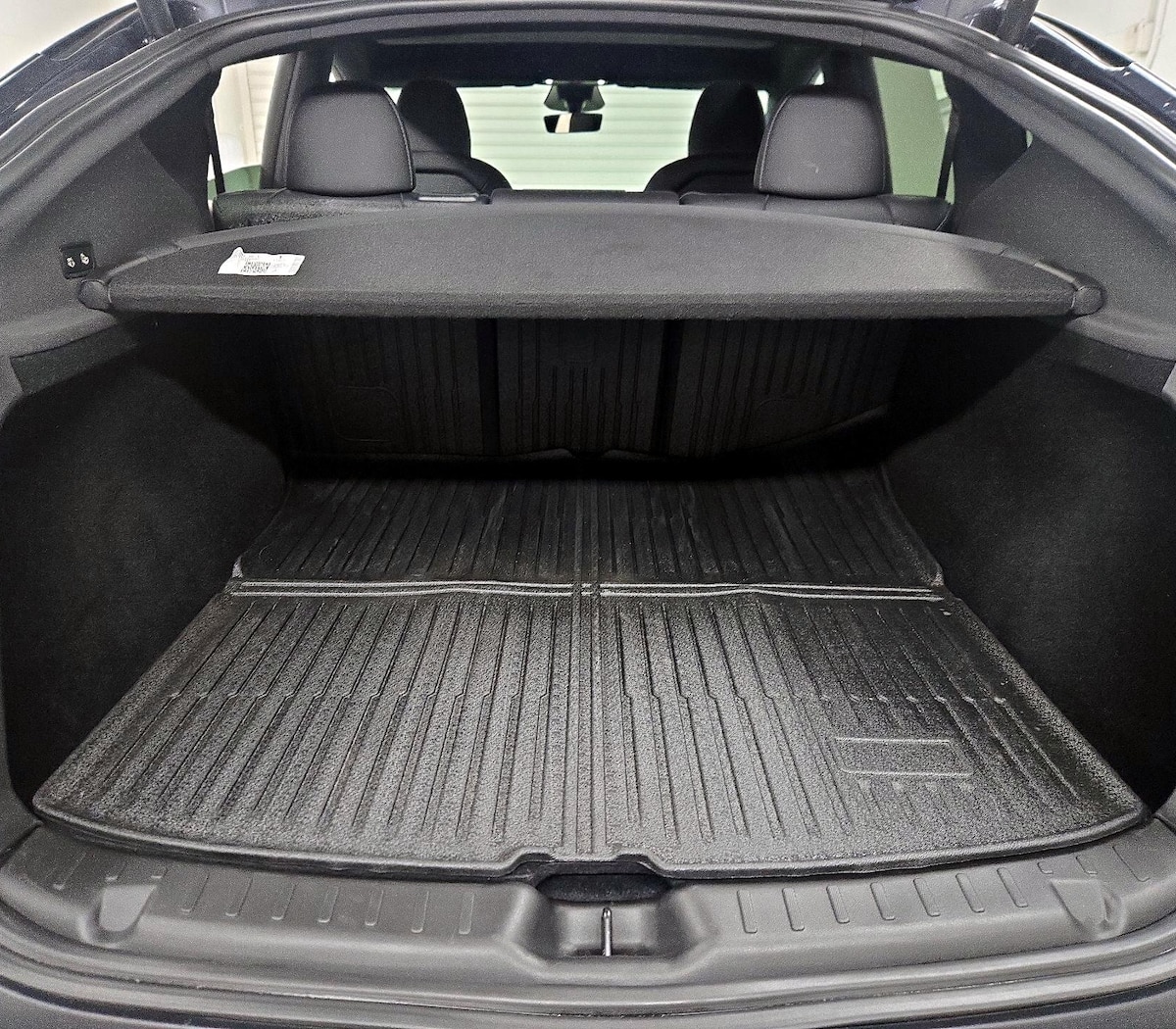 Trunk/Cargo (Seats Up)