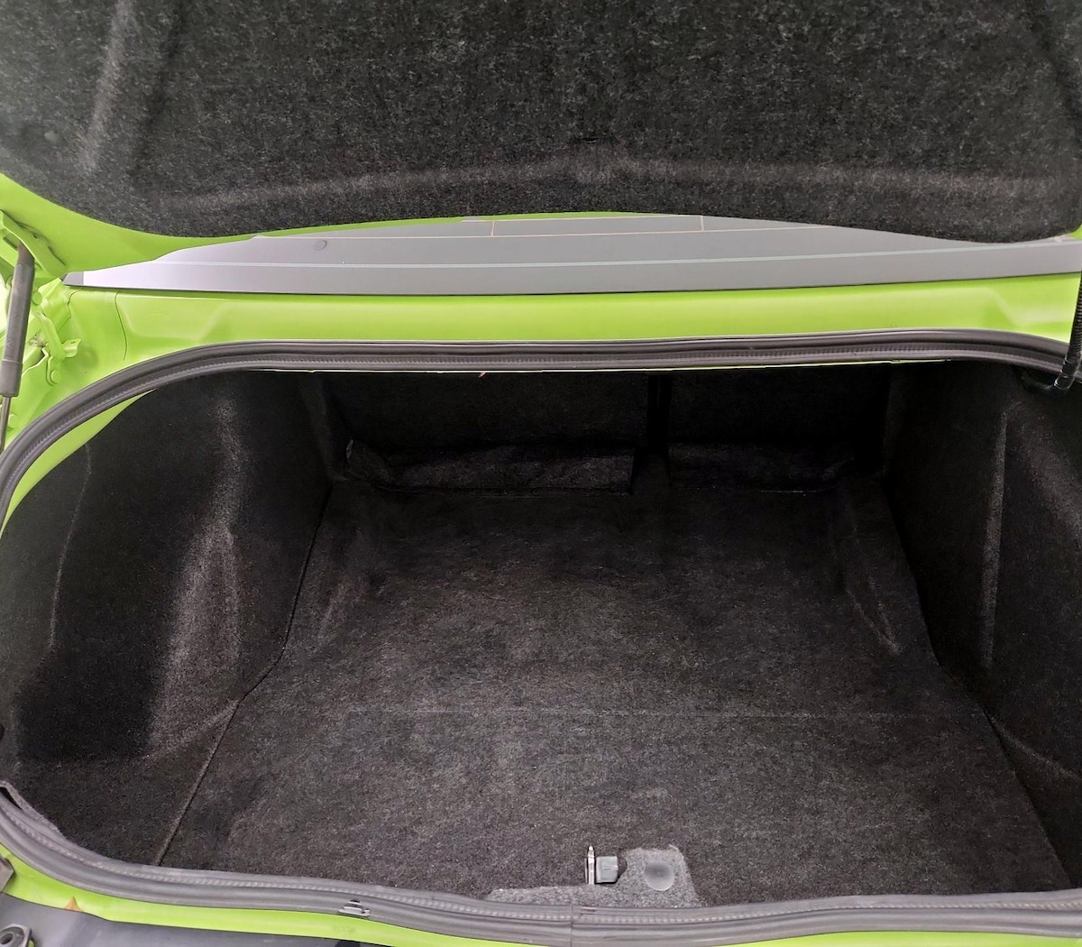 Trunk/Cargo (Seats Up)