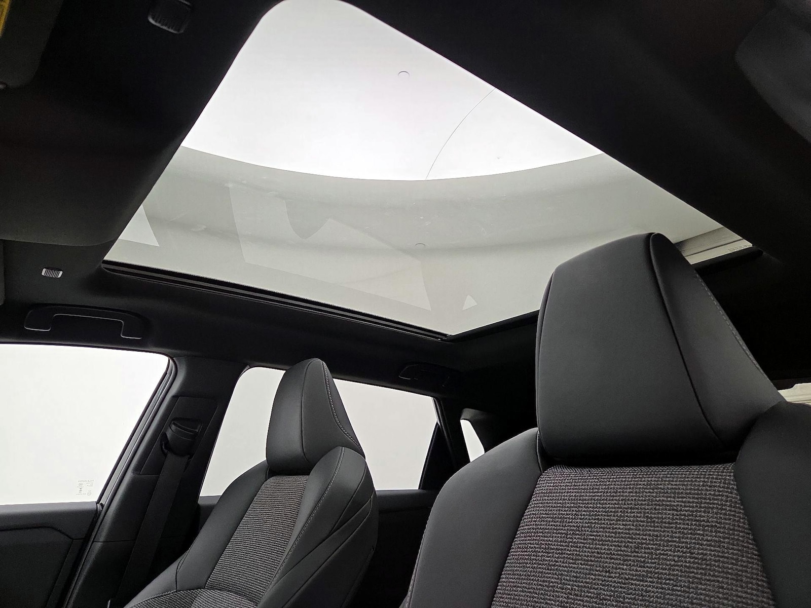 Skylight(s) & Overhead Airbags