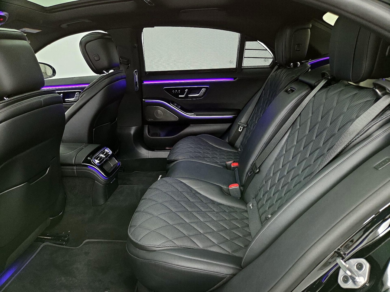 Rear A/C Seat(s)