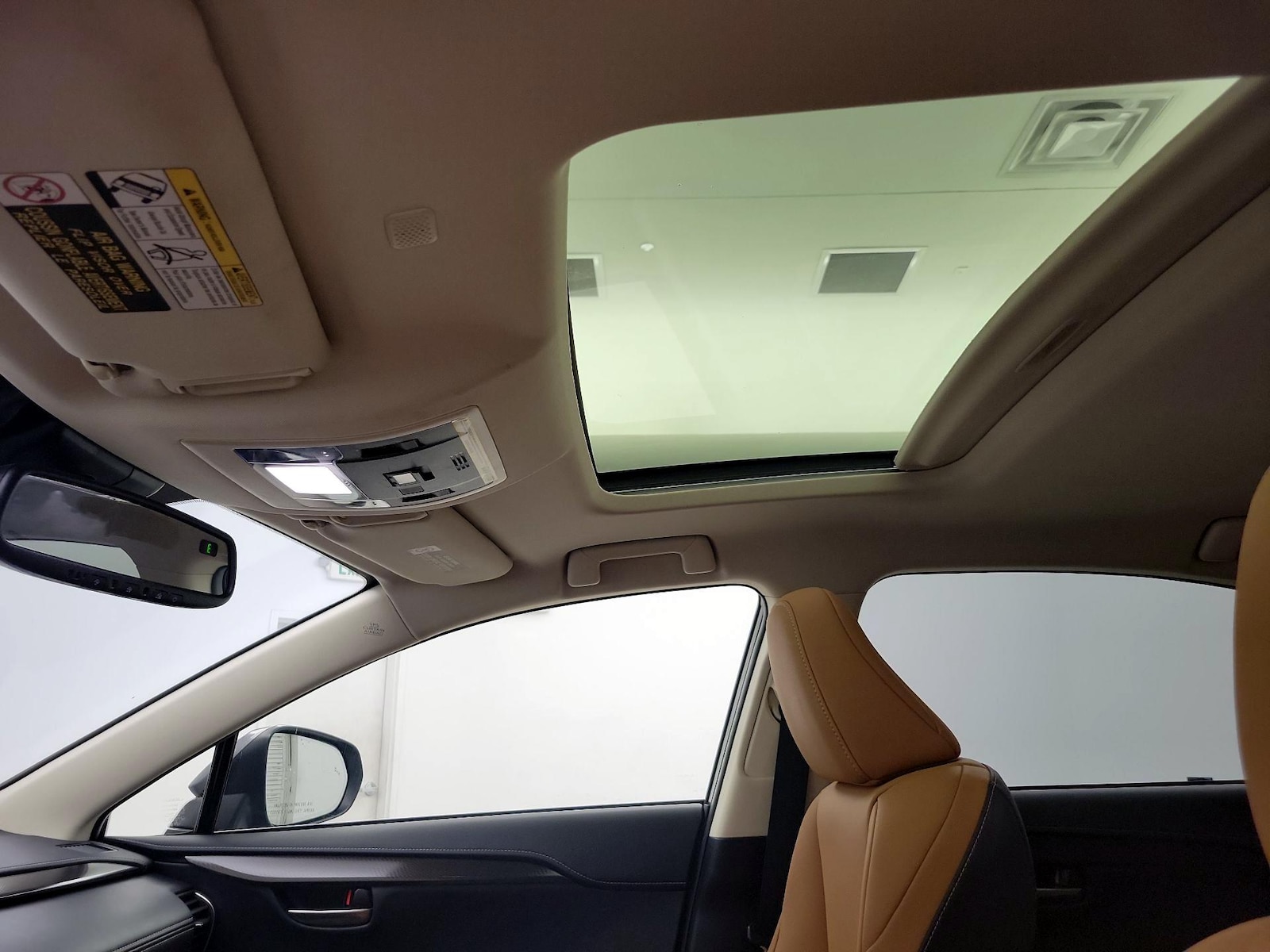 Sunroof(s) & Overhead Airbags