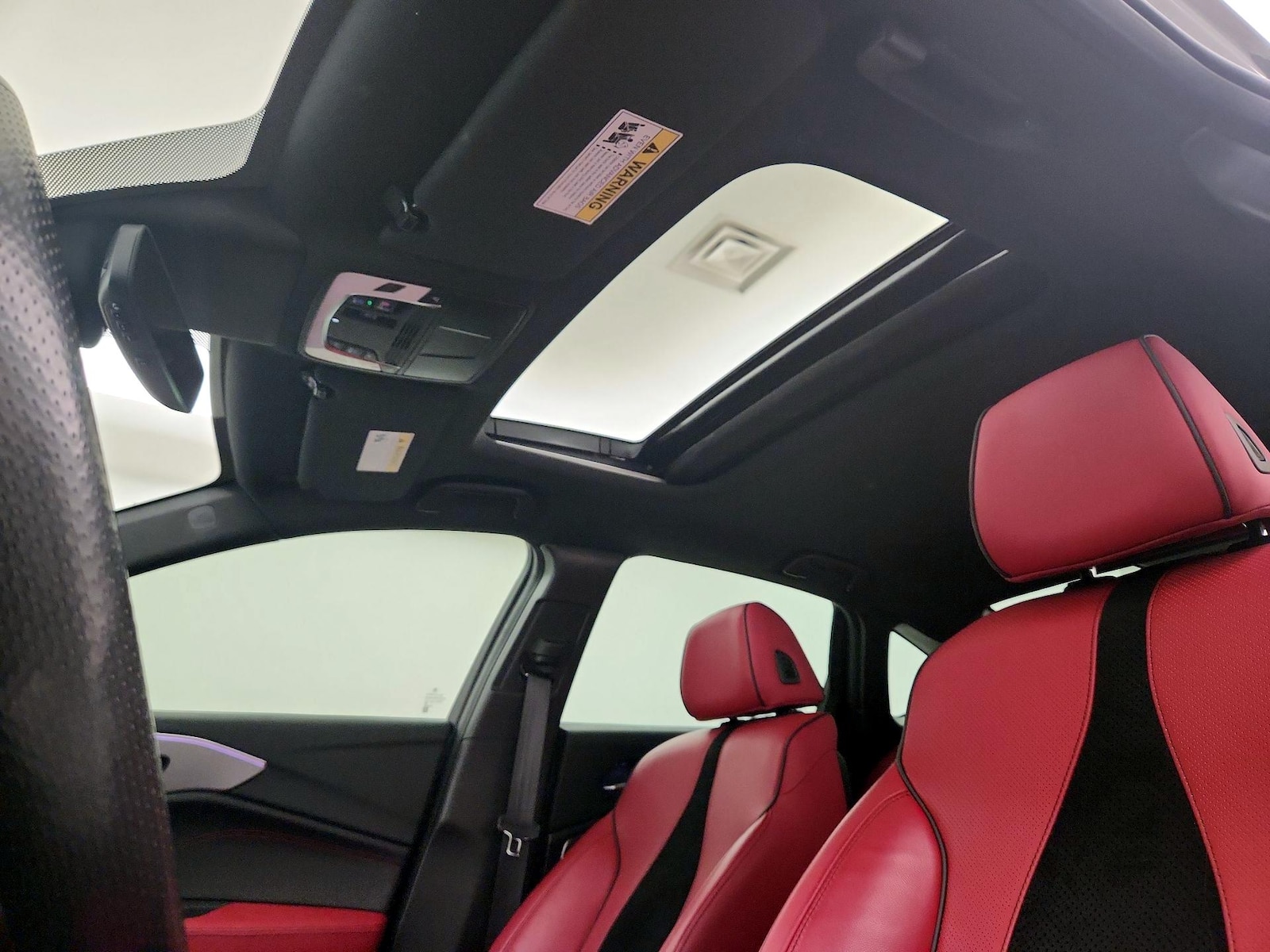 Sunroof(s) & Overhead Airbags