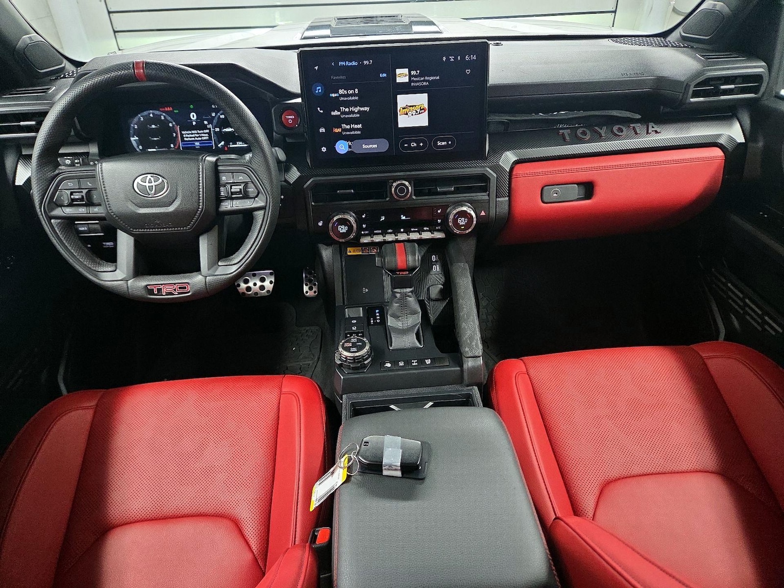 Apple CarPlay® & Android Auto™
