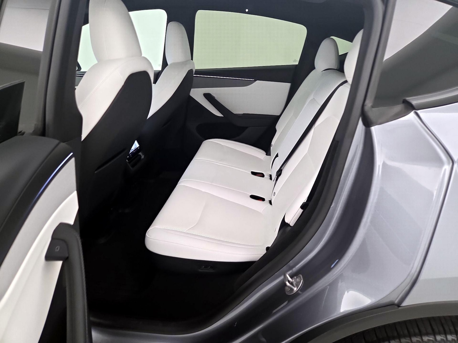 Rear Air Conditioning