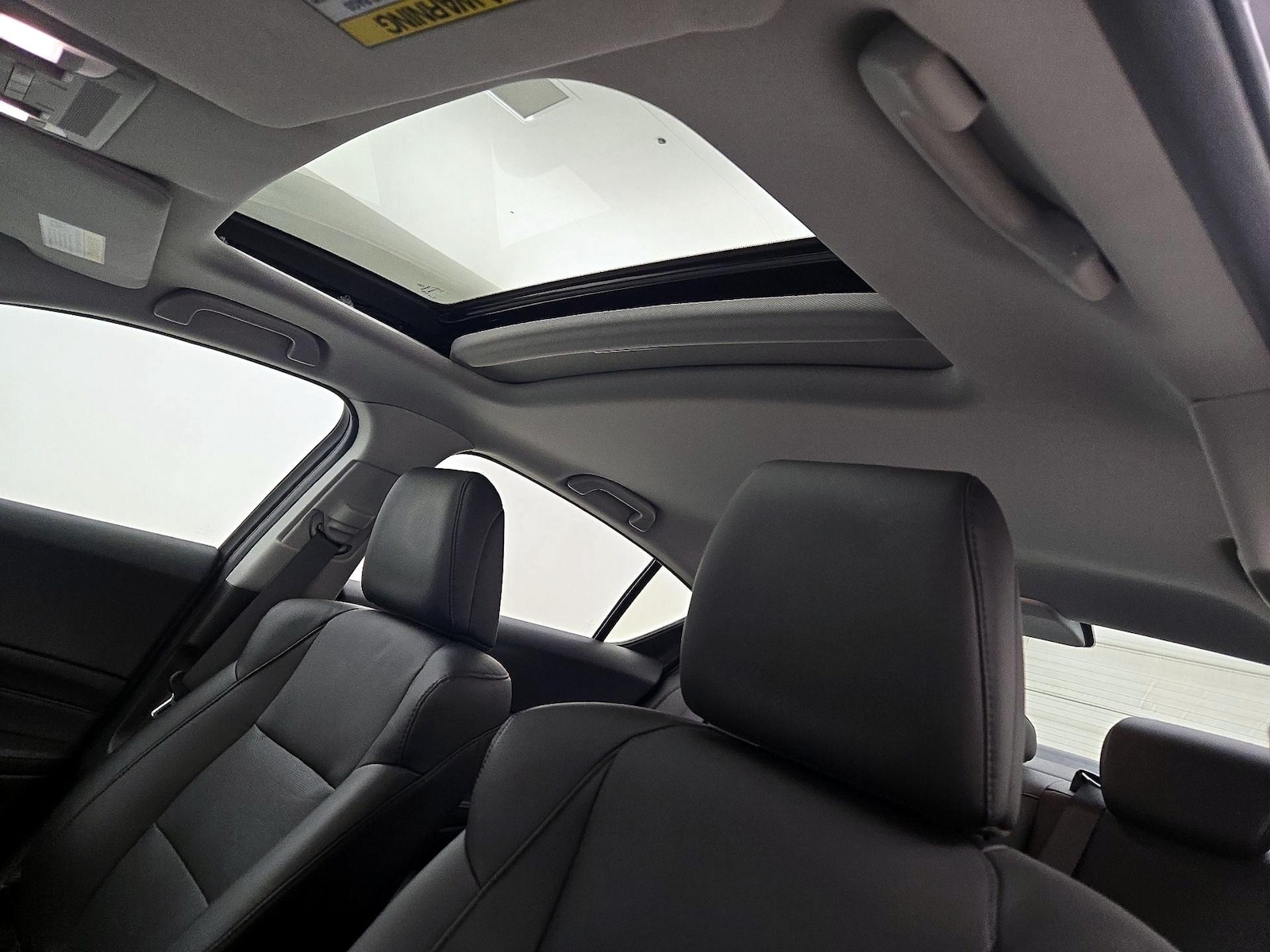 Sunroof(s) & Overhead Airbags