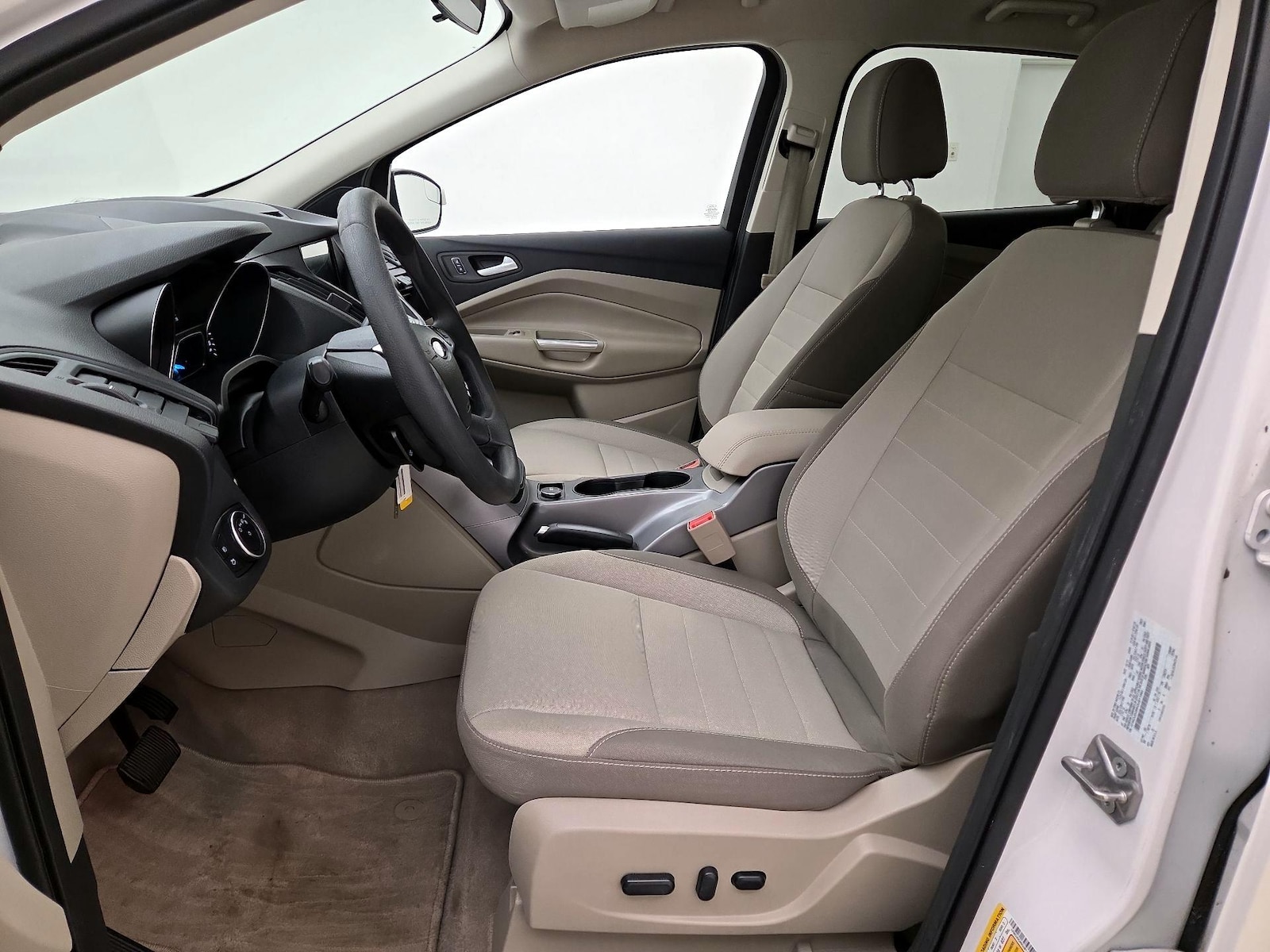 Power Seat(s) & Side Airbags