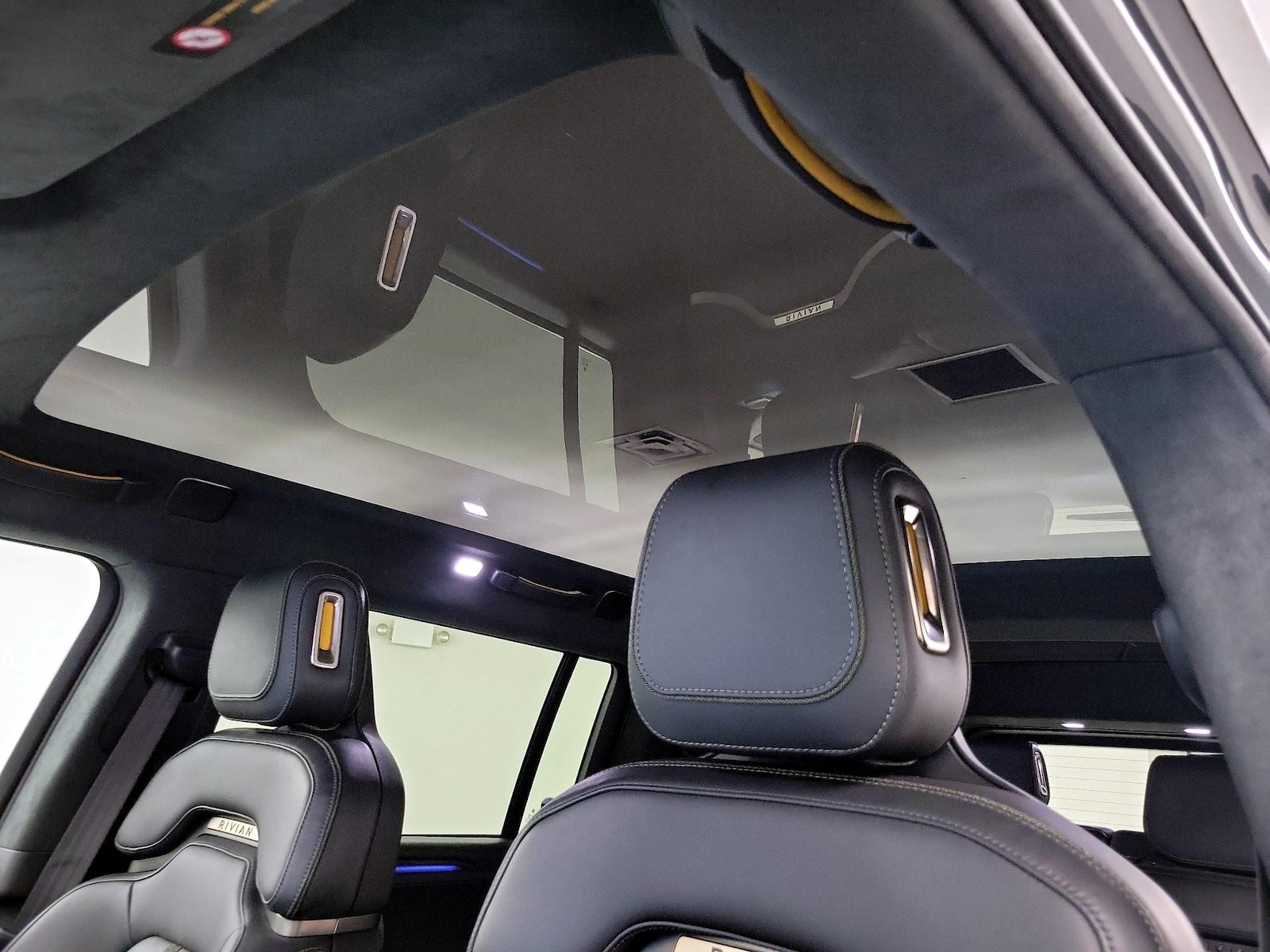 Skylight(s) & Overhead Airbags
