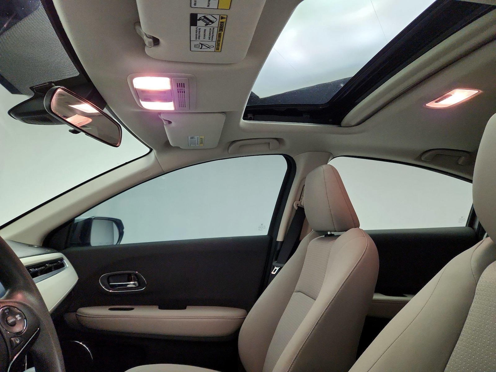 Sunroof(s) & Overhead Airbags