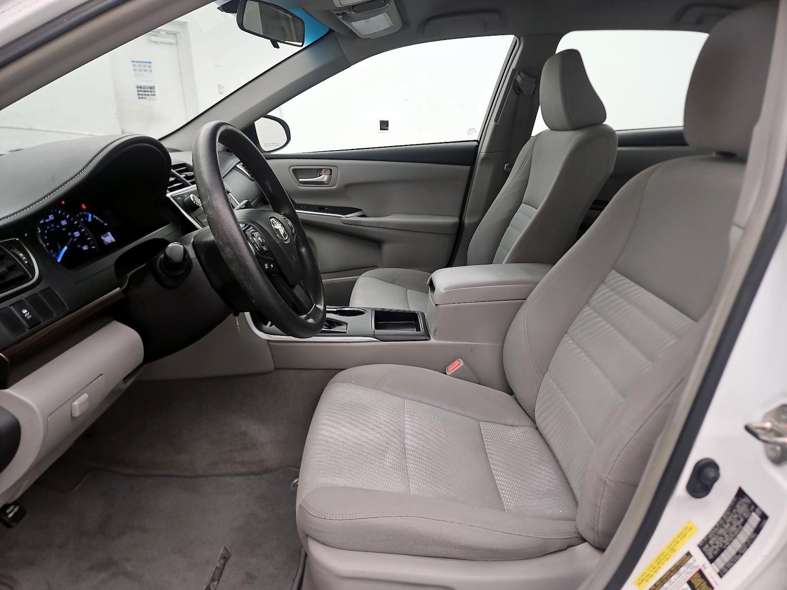 Power Seat(s) & Side Airbags