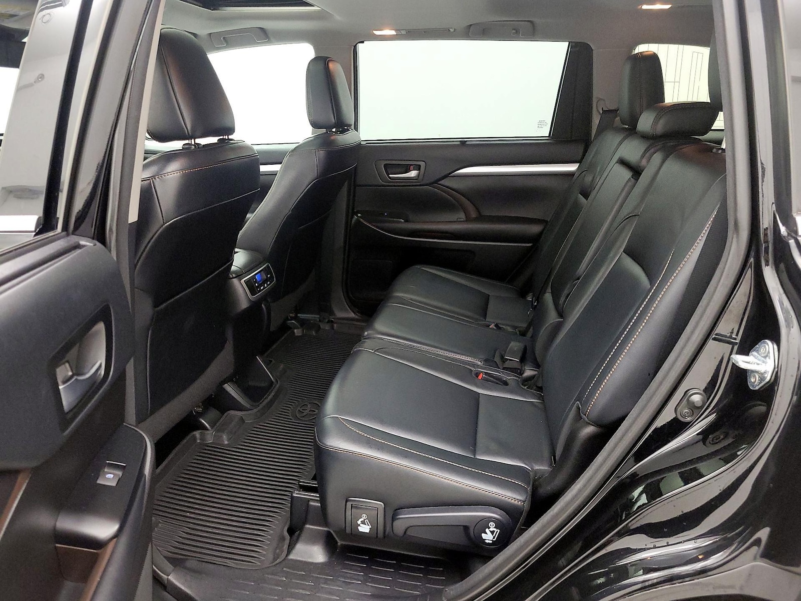 Rear Air Conditioning