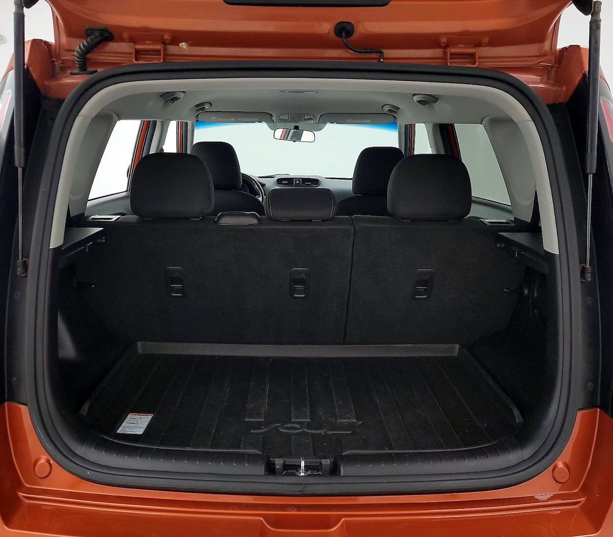 Trunk/Cargo (Seats Up)