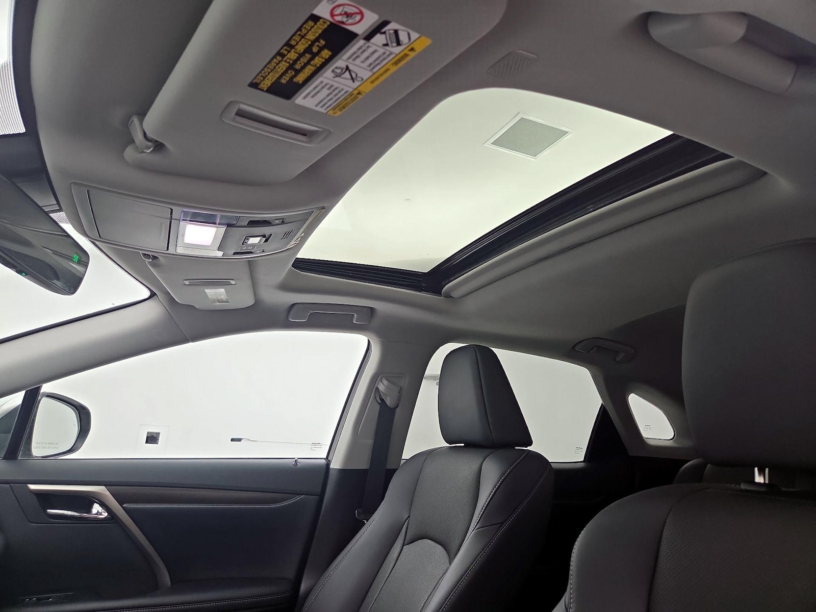 Sunroof(s) & Overhead Airbags